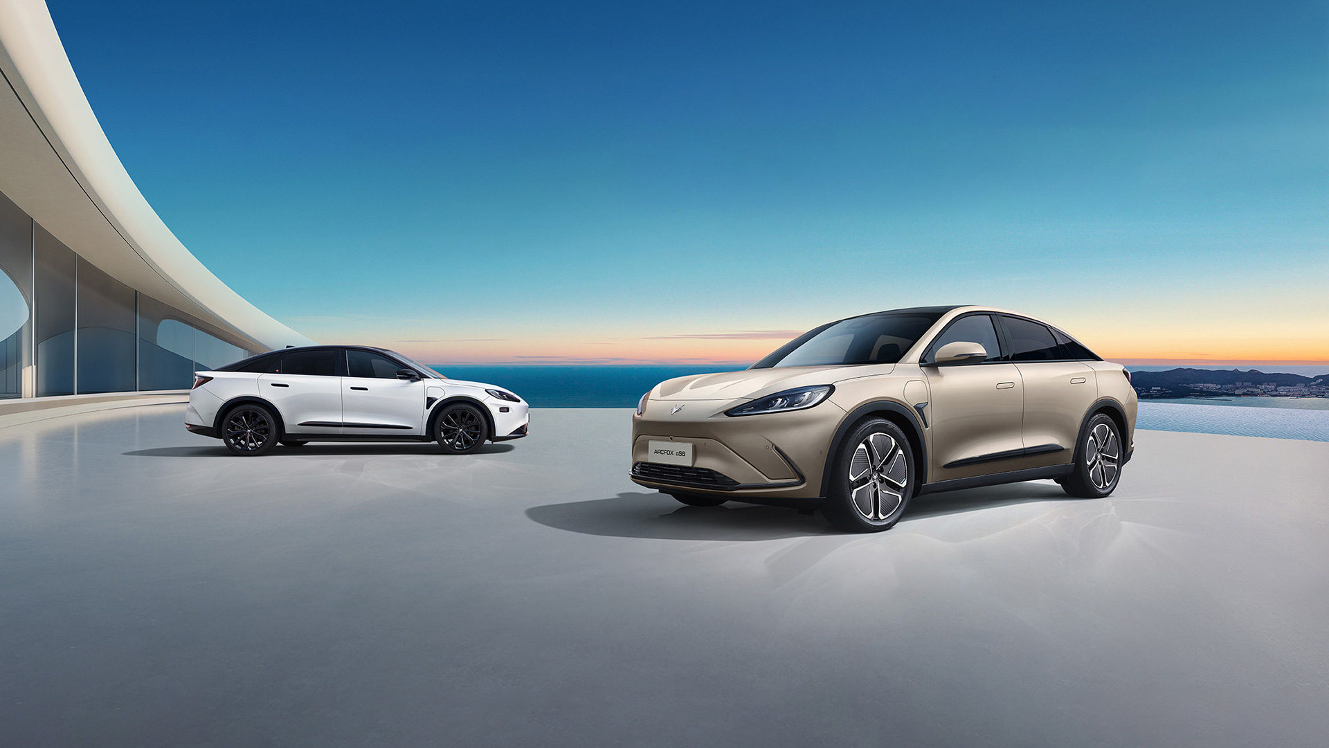 Электромобили Arcfox S6 из Китая